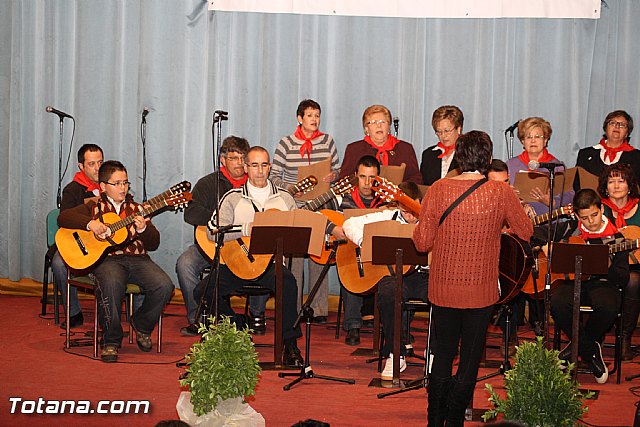 III Certamen de Cuadrillas de Navidad a beneficio de 