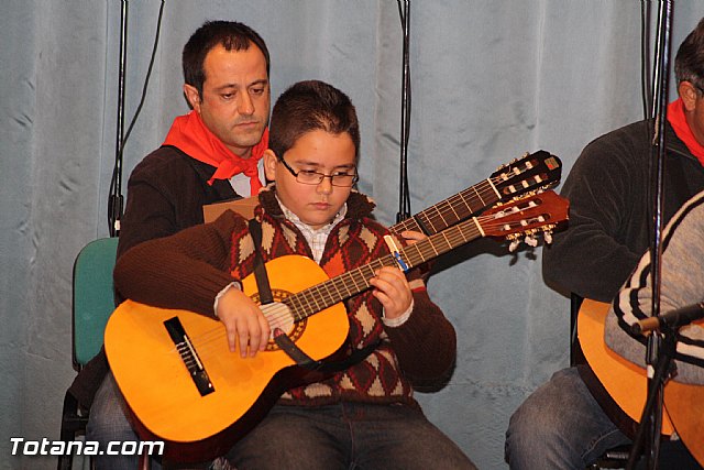 III Certamen de Cuadrillas de Navidad a beneficio de 