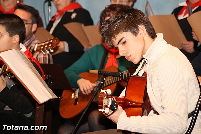 III Certamen de Cuadrillas de Navidad a beneficio de 