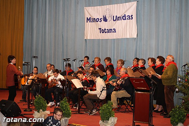 III Certamen de Cuadrillas de Navidad a beneficio de 