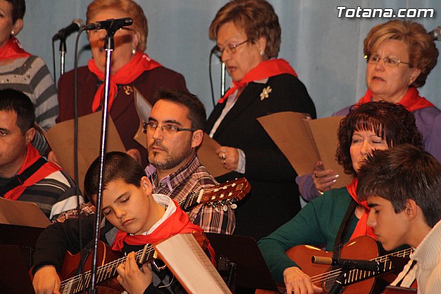III Certamen de Cuadrillas de Navidad a beneficio de 