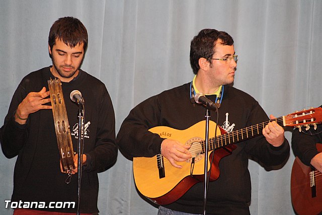 III Certamen de Cuadrillas de Navidad a beneficio de 