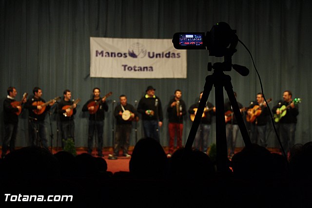 III Certamen de Cuadrillas de Navidad a beneficio de 