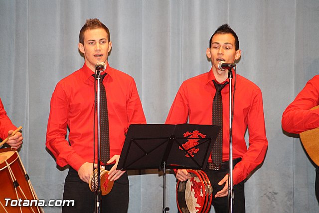 III Certamen de Cuadrillas de Navidad a beneficio de 