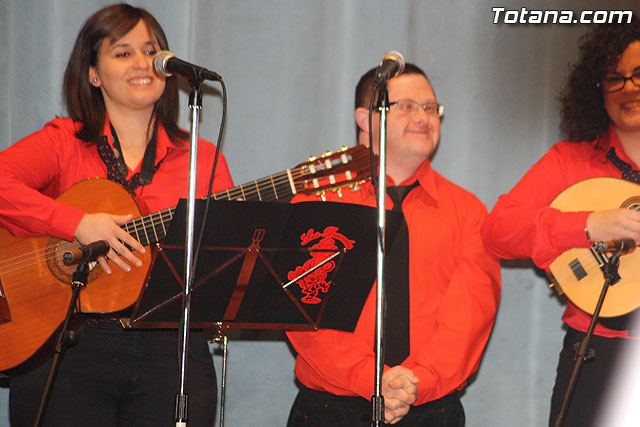III Certamen de Cuadrillas de Navidad a beneficio de 