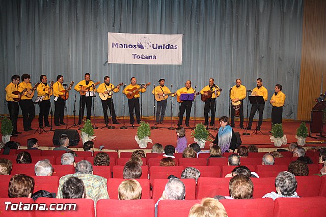III Certamen de Cuadrillas de Navidad a beneficio de 