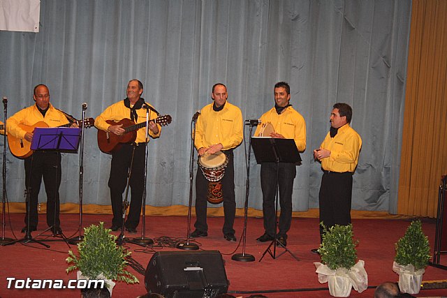 III Certamen de Cuadrillas de Navidad a beneficio de 
