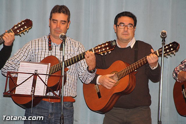 III Certamen de Cuadrillas de Navidad a beneficio de 