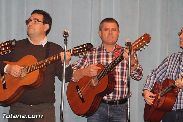 III Certamen de Cuadrillas de Navidad a beneficio de 