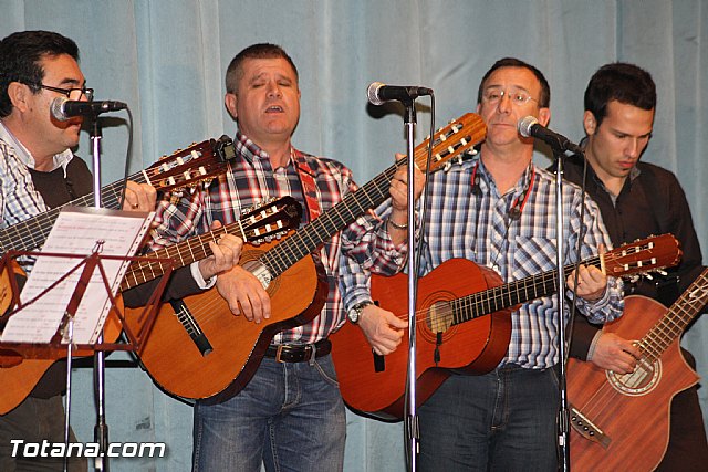 III Certamen de Cuadrillas de Navidad a beneficio de 