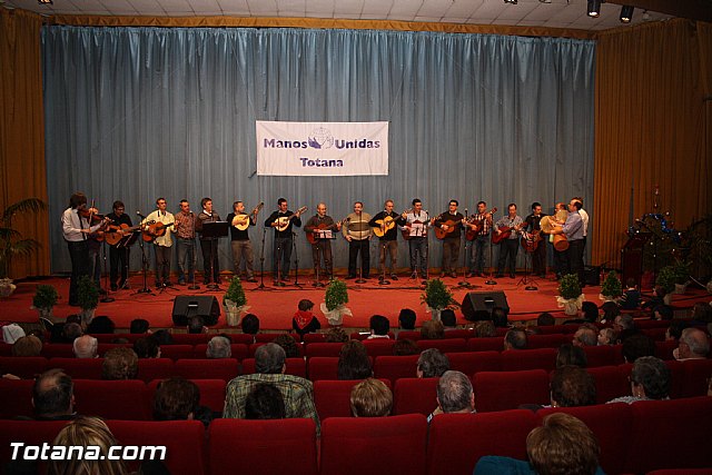 III Certamen de Cuadrillas de Navidad a beneficio de 