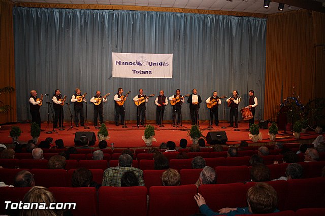 III Certamen de Cuadrillas de Navidad a beneficio de 