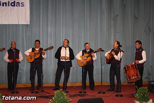 III Certamen de Cuadrillas de Navidad a beneficio de 