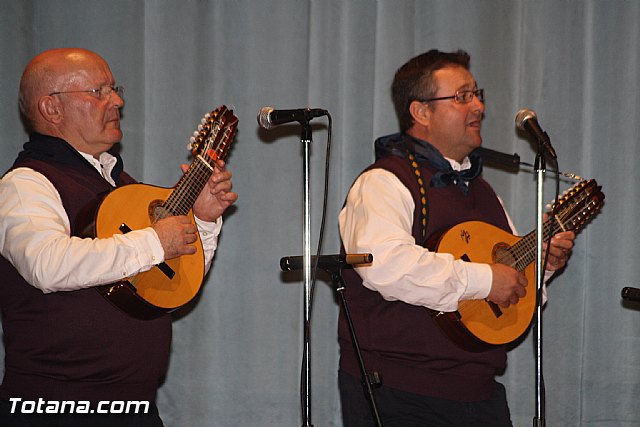 III Certamen de Cuadrillas de Navidad a beneficio de 