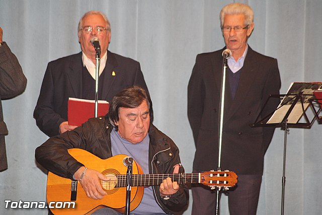 III Certamen de Cuadrillas de Navidad a beneficio de 