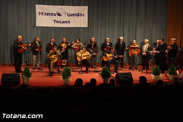 III Certamen de Cuadrillas de Navidad a beneficio de 