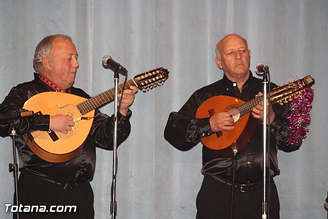 III Certamen de Cuadrillas de Navidad a beneficio de 