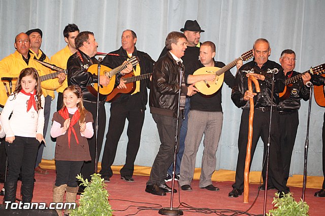 III Certamen de Cuadrillas de Navidad a beneficio de 