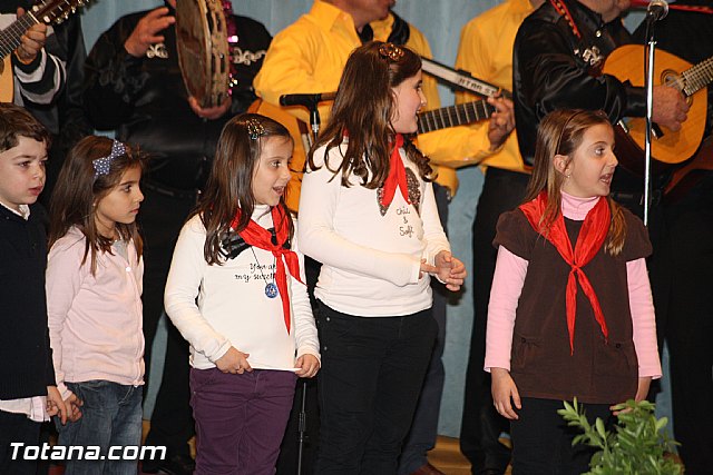 III Certamen de Cuadrillas de Navidad a beneficio de 