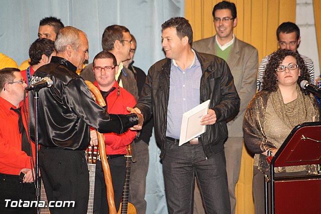 III Certamen de Cuadrillas de Navidad a beneficio de 