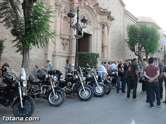 Totana Custom realiz su tradicional ofrenda a Santiago Apostol, patrn de Totana - 5