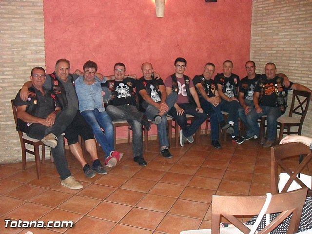 Totana Custom realiz su tradicional ofrenda a Santiago Apostol, patrn de Totana - 20