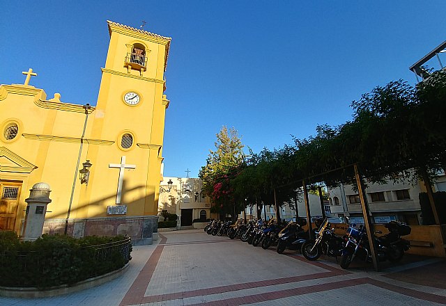 Ofrenda floral de Totana Custom, imposicin de parches a los nuevos socios y cena de hermandad 2019 - 1