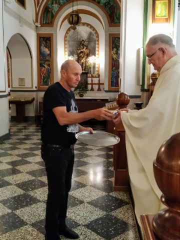 Ofrenda floral de Totana Custom, imposicin de parches a los nuevos socios y cena de hermandad 2019 - 4