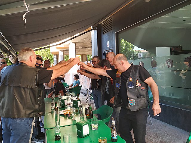 Ofrenda floral de Totana Custom, imposicin de parches a los nuevos socios y cena de hermandad 2019 - 36