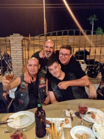 Ofrenda floral de Totana Custom, imposicin de parches a los nuevos socios y cena de hermandad 2019 - 60