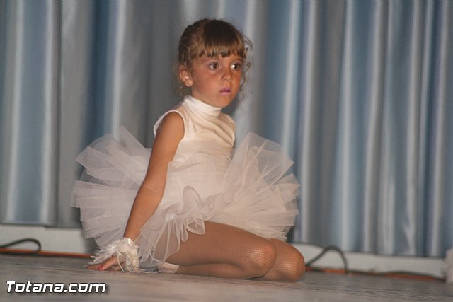 La concejala de Deportes clausura la Escuela Deportiva Municipal de Danza 2012 - 25