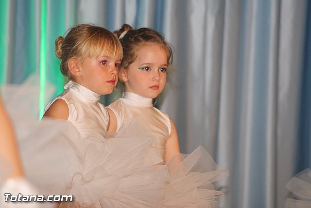 La concejala de Deportes clausura la Escuela Deportiva Municipal de Danza 2012 - 28