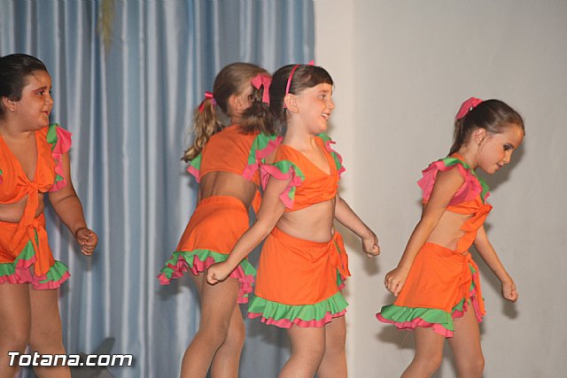 La concejala de Deportes clausura la Escuela Deportiva Municipal de Danza 2012 - 122