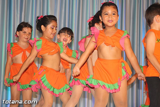 La concejala de Deportes clausura la Escuela Deportiva Municipal de Danza 2012 - 123