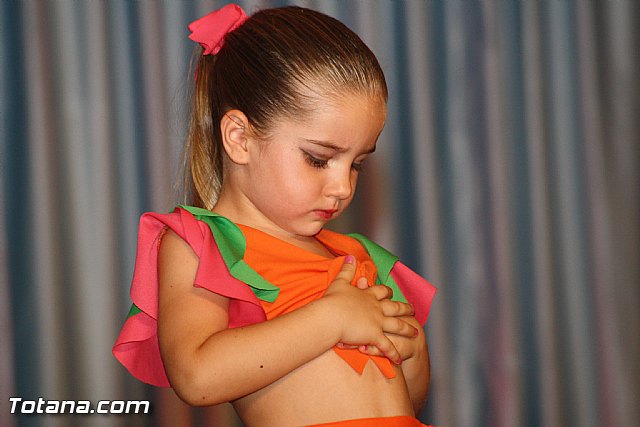La concejala de Deportes clausura la Escuela Deportiva Municipal de Danza 2012 - 135