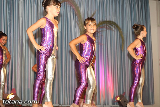 La concejala de Deportes clausura la Escuela Deportiva Municipal de Danza 2012 - 167
