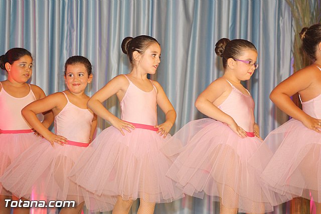 La concejala de Deportes clausura la Escuela Deportiva Municipal de Danza 2012 - 172
