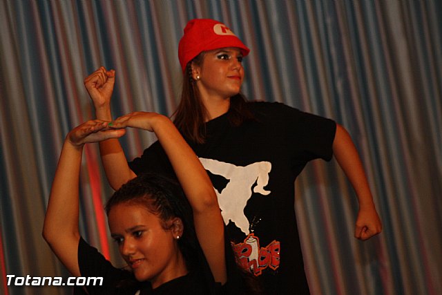 La concejala de Deportes clausura la Escuela Deportiva Municipal de Danza 2012 - 443