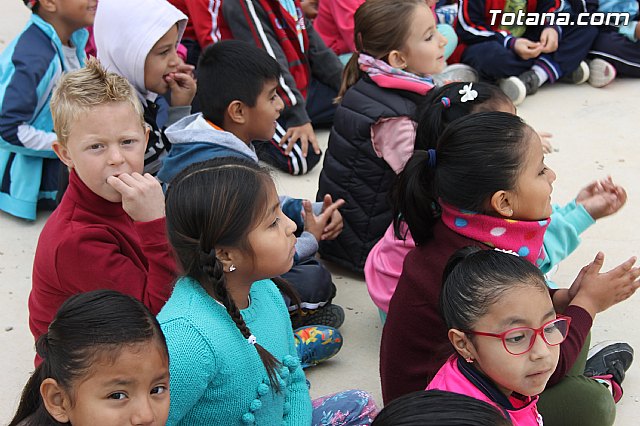 Muestra de efectivos de la Guardia Civil - Colegio Luis Perez Rueda - 17