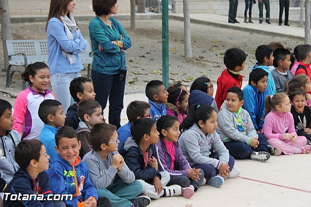 Muestra de efectivos de la Guardia Civil - Colegio Luis Perez Rueda - 18