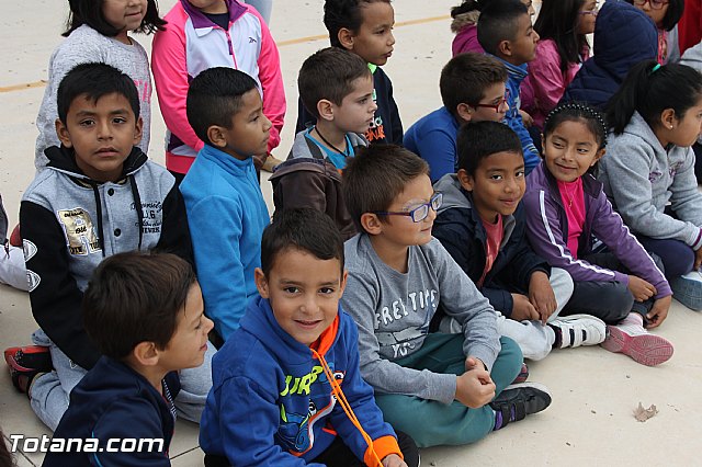 Muestra de efectivos de la Guardia Civil - Colegio Luis Perez Rueda - 24