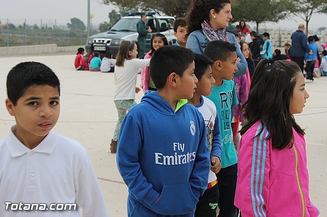 Muestra de efectivos de la Guardia Civil - Colegio Luis Perez Rueda - 43