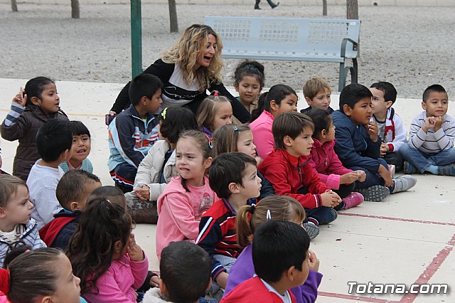Muestra de efectivos de la Guardia Civil - Colegio Luis Perez Rueda - 63