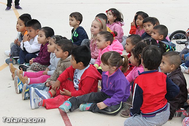 Muestra de efectivos de la Guardia Civil - Colegio Luis Perez Rueda - 72