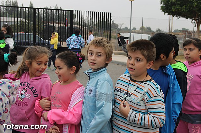 Muestra de efectivos de la Guardia Civil - Colegio Luis Perez Rueda - 78