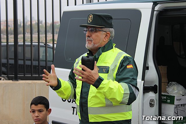 Muestra de efectivos de la Guardia Civil - Colegio Luis Perez Rueda - 86