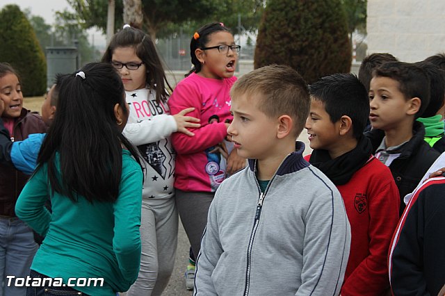 Muestra de efectivos de la Guardia Civil - Colegio Luis Perez Rueda - 101