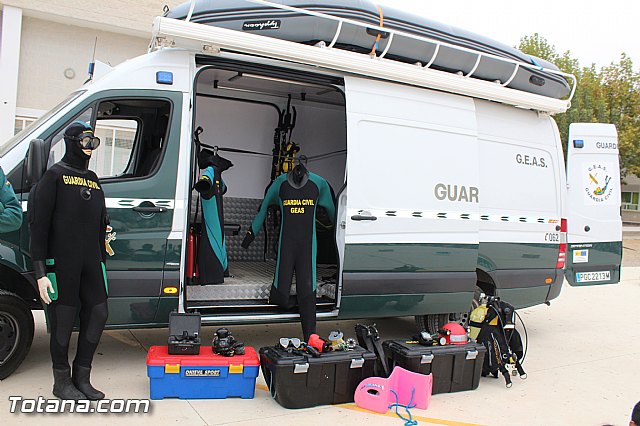 Muestra de efectivos de la Guardia Civil - Colegio Luis Perez Rueda - 128