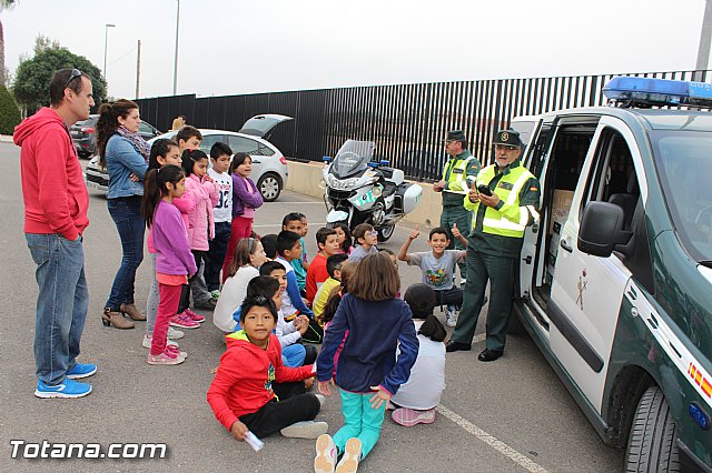 Muestra de efectivos de la Guardia Civil - Colegio Luis Perez Rueda - 163