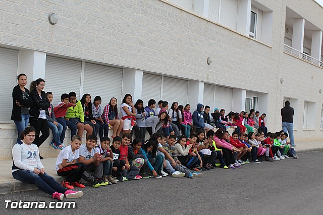 Muestra de efectivos de la Guardia Civil - Colegio Luis Perez Rueda - 164